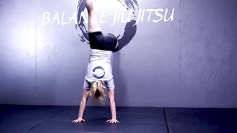 How to Improve your Handstand/ #Yoga #yogaforbjj