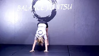 How to Improve your Handstand/ #Yoga #yogaforbjj