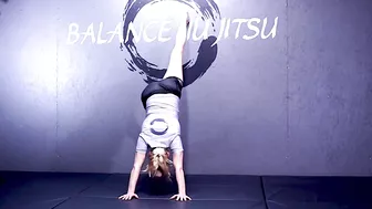 How to Improve your Handstand/ #Yoga #yogaforbjj