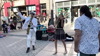 HOW WE ATTRACTED THIS HUGE CROWD | Bella Ciao - Karolina Protsenko & Daniele Vitale Sax