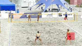 Women's Beach Volleyball Big Fight for Final Set