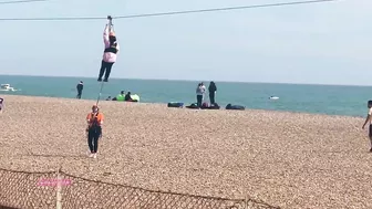 Customer Gets Stuck on Brighton Beach Zipwire (4K)