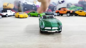 Diecast cars models: SUVs, Sports, Sedans and more car models review