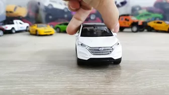 Diecast cars models: SUVs, Sports, Sedans and more car models review