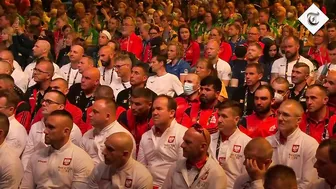 Prince Harry and Meghan Markle welcome celebratory crowd to Invictus Games in The Hague