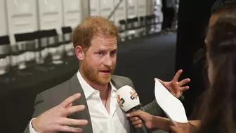 #Vteam meets Prince Harry at Invictus Games