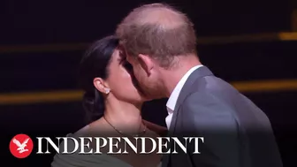 Harry and Meghan share romantic kiss during Invictus Games speech