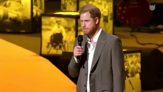 Harry and Meghan share romantic kiss during Invictus Games speech