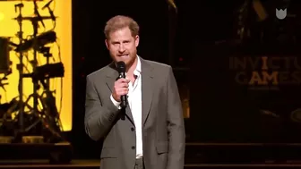 Harry and Meghan share romantic kiss during Invictus Games speech