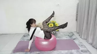 Hot Yoga and CONTORTION, 흰색레깅스 힙운동 스트레칭 , Yoga Ball Stretching , Bella StretChing Yoga  #4