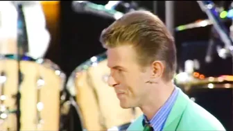 Queen & Annie Lennox  & David Bowie - Under Pressure - HD