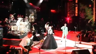 Queen & Annie Lennox  & David Bowie - Under Pressure - HD