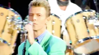 Queen & Annie Lennox  & David Bowie - Under Pressure - HD