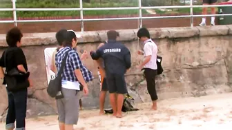 Kite Surfer Crashes On To The Beach