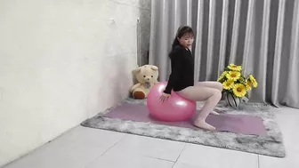 Hot Yoga and CONTORTION, 흰색레깅스 힙운동 스트레칭 , Yoga Ball Stretching , Bella StretChing Yoga , Yoga art #6