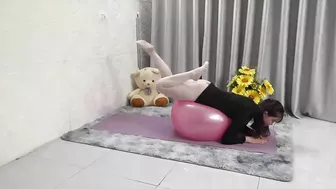 Hot Yoga and CONTORTION, 흰색레깅스 힙운동 스트레칭 , Yoga Ball Stretching , Bella StretChing Yoga , Yoga art #6