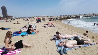 Beach Walk 4K - Barcelona Spain - Barceloneata Beach - April 2022