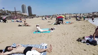 Beach Walk 4K - Barcelona Spain - Barceloneata Beach - April 2022