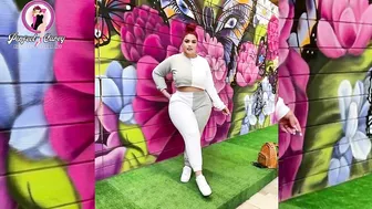 Stephanie Gonzalez..Wiki Biography,age,weight,relationships,net worth - Curvy models plus size