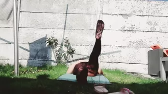 YOGA CLASS! SUNDAY AFTERNOON STRETCHING OUTSIDE