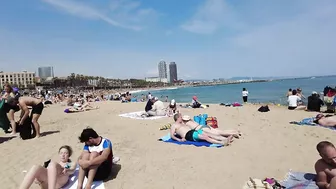 Beach ???? Walk - Spain - Barcelona Beach - April 2022 - 4K Ultra HD