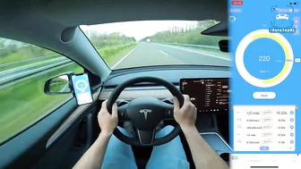 TESLA MODEL Y PERFORMANCE | 0-100 1/4 MILE 100-200 0-250 on AUTOBAHN by AutoTopNL