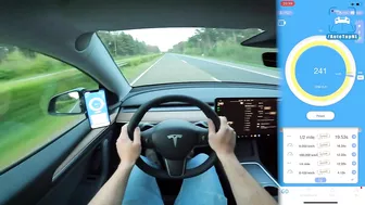 TESLA MODEL Y PERFORMANCE | 0-100 1/4 MILE 100-200 0-250 on AUTOBAHN by AutoTopNL