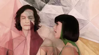 Gotye - Somebody That I Used To Know (feat. Kimbra) [Official Music Video]