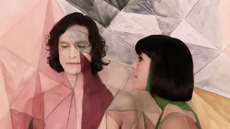 Gotye - Somebody That I Used To Know (feat. Kimbra) [Official Music Video]