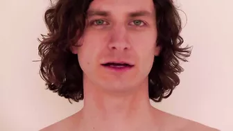 Gotye - Somebody That I Used To Know (feat. Kimbra) [Official Music Video]