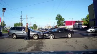 Car crash compilation (part2)#carcrashes