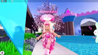 *DO NOT* WASTE YOUR DIAMONDS ON *THIS* IN ROYALE HIGH... ROBLOX Royale High Trading Tea Spill