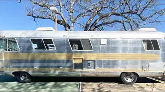 1966 Streamline Aluminum "Travel Home"