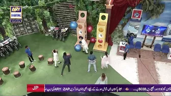 Celebrity Girls Vs Celebrity Boys ????  #JeetoPakistanLeague