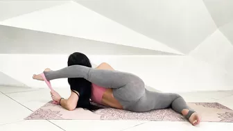 Middle Splits and Oversplits Stretching  Contortion Flexibility  Gymnastics Training