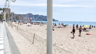 BENIDORM ???????? LEVANTE BEACH BARS & Restaurants May 2022 Spain Walking Tour 4K