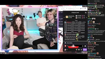 xQc showing Pokimane his Stream culture