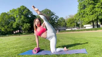 vertical twine workout | contortion stretching | yoga flexibility #contortion #yoga