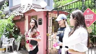 Malaika Arora & Akanksha Ranjan Kapoor Leaving from Diva Yoga ????????????