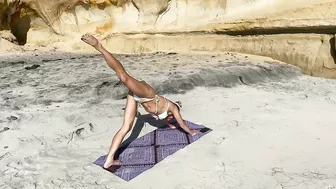 Beach Yoga in Bikini with Freya, Natural Waves Sound, Spirituality flexibility and Stretch 요가