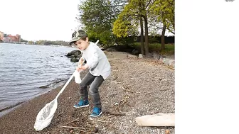 Princess ESTELLE and Prince OSCAR CLEAN-UP the BEACH for Nordic Coastal Cleanup Day