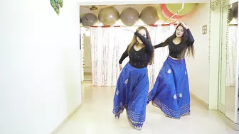 Yoga Dance For Mother's Day | "Laadki" From Angrezi Medium