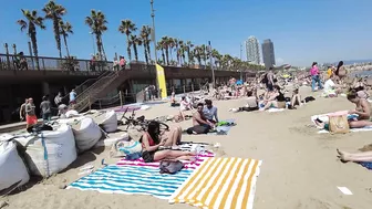 4K Beach Walk - Barcelona Spain - Barceloneata Beach - 2022