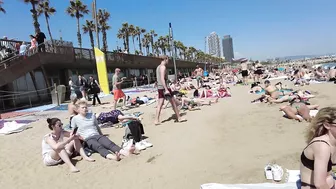 4K Beach Walk - Barcelona Spain - Barceloneata Beach - 2022