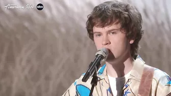 Fritz Hager Surprises Mom With "The Ocean", A Song About His Grandma - American Idol 2022