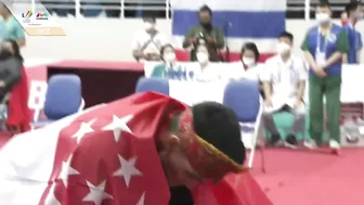 Iqbal's emotional celebration after winning Singapore's 1st 2021 SEA Games GOLD medal | Pencak Silat