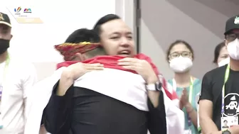 Iqbal's emotional celebration after winning Singapore's 1st 2021 SEA Games GOLD medal | Pencak Silat