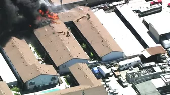 Fire erupts at Long Beach apartment building