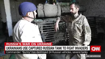 Ukrainian soldier uses Russian tank against Russian forces