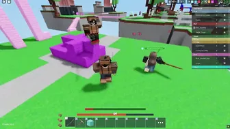 I Met This NOOB Failing to Run in ROBLOX BEDWARS!!